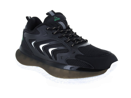 Tenis de baloncesto marca ATOK en color negro con detalles blancos y suela blanca.