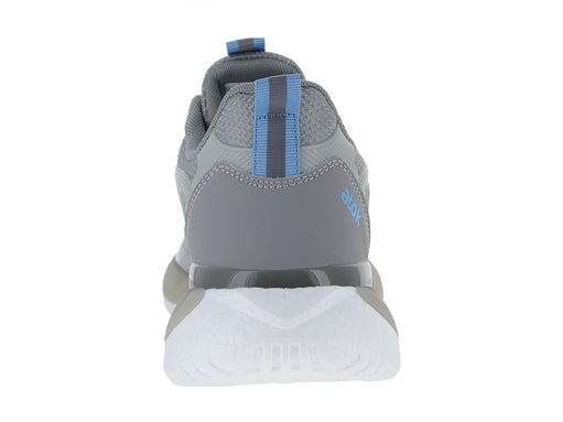 Tenis de baloncesto marca ATOK en color gris con detalles en azul y suela blanca gruesa.